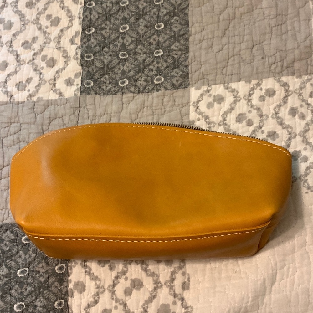 Portland Leather Goods Total Eclipse Sunflower
